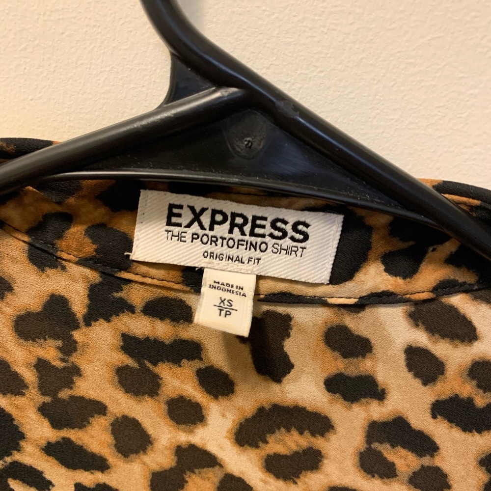 Express Women’s Portofino Cheetah Print Dress Shirt - Picture 2 of 2